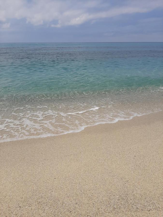 Villetta Sul Mare Капо-Ватикано Экстерьер фото
